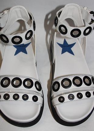 Шкіряні босоніжки diesel р. 35.5