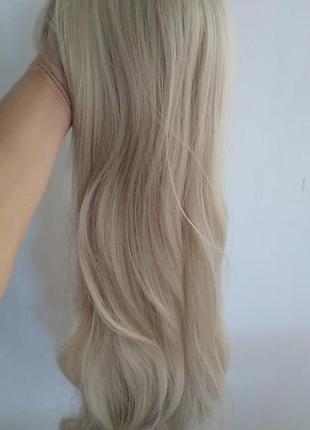 Новый парик блонд блонд в упаковке с биркой искусственная синтетическая канекалон красивая