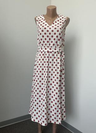 Жіноча сукня