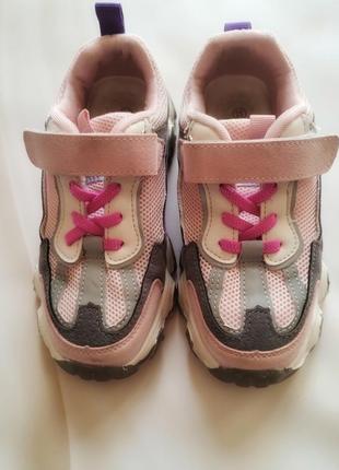 Кроссовки для девочки. розовые кроссовки 32 р3 фото