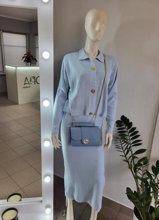Костюм