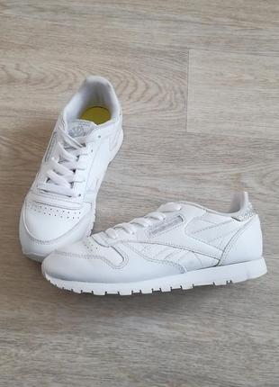 Кроссовки кожаные белые reebok classic leather 31 размер