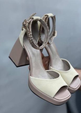 Екслюзивні босоніжки з італійської шкіри та замші жіночі на підборах платформі