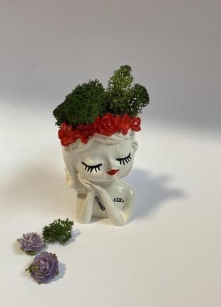 Гипсовое кашпо для цветов