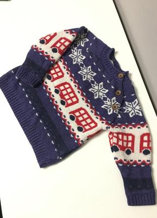 Теплый качественный новогодний свитерок на 6-9 месяцев
