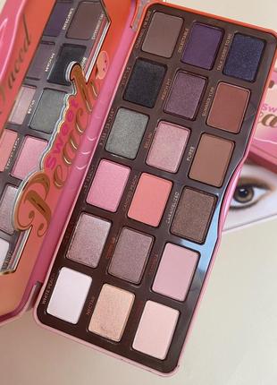 Палетка тіней too faced sweet peach eyeshadow palette