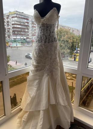 Шикарное свадебное платье6 фото