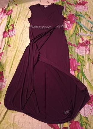 Ошатне фірмове плаття максі з камінням довге в однотонний фіолетовий колір.7 фото