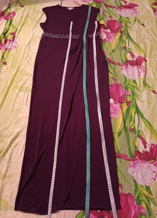 Ошатне фірмове плаття максі з камінням довге в однотонний фіолетовий колір.3 фото