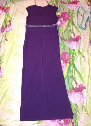 Ошатне фірмове плаття максі з камінням довге в однотонний фіолетовий колір.9 фото