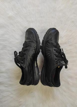Черные натуральные кожаные кроссовки кеды шнуровкой черной подошвой relaxed skechers7 фото