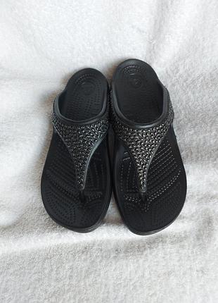 Шлепанцы вьетнамки crocs 36p черные анатомические