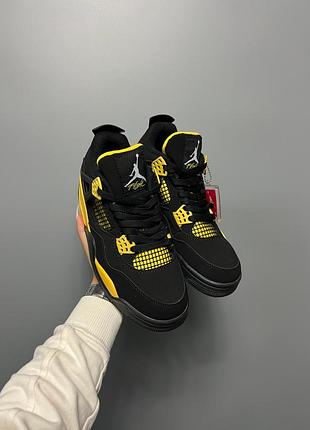 Кросівки nike air Pine jordan 4 retro 'thunder'4 фото
