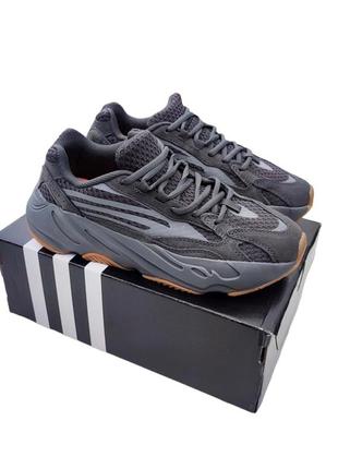 Кроссовки adidas yeezy boost 700 grey brown reflective серые с коричневым1 фото