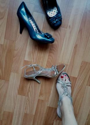 🤍серебристо - золотистые босоножки с ремешками 🤍сріблясті туфлі з ремішками4 фото