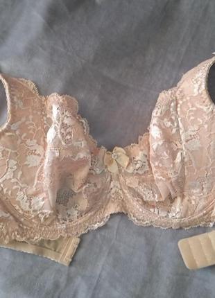 Бюстгальтер мягкая чашка, р.90