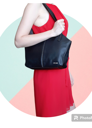Кожаная красивая черная сумка фирмы otto kern5 фото