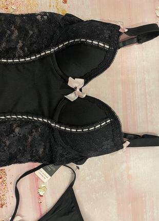 Сексуальное мини платье с подтяжками кружевное черное с розовыми бантами на особый случай very sexy в подарок6 фото