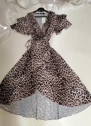 Эффектное платье на запах воланы принт леопард7 фото