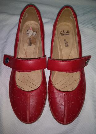 Женские мокасины из натуральной кожи,фирма clarks