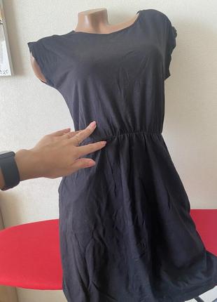 Черное хлопковое повседневное платье на резинке с карманами9 фото