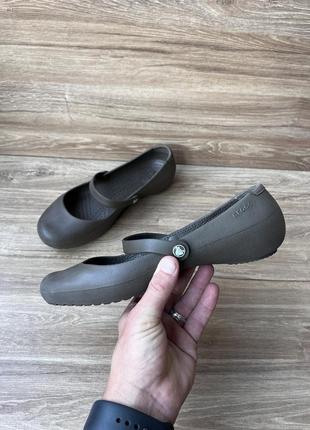 Балетки босоножки crocs