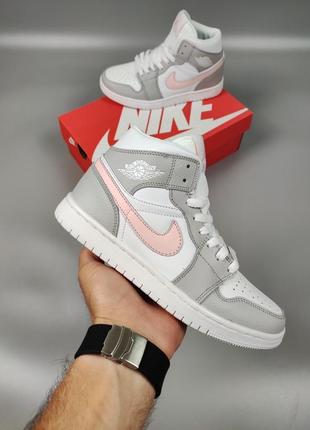 Женские кроссовки nike air jordan 1 white gray pink4 фото