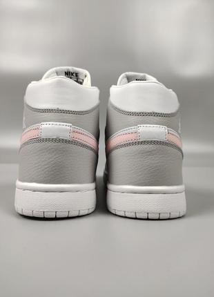 Женские кроссовки nike air jordan 1 white gray pink8 фото