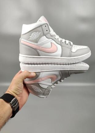 Женские кроссовки nike air jordan 1 white gray pink1 фото