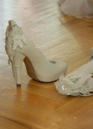 Весільні туфлі8 фото