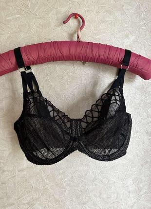 Бюстгальтер