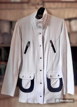 Хлопковая тонкая легкая лёгкая куртка ветровка кофта хлопчатая хб удлененная на кпопках с карманами однотонная белая2 фото