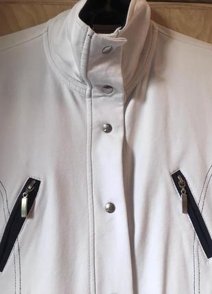 Хлопковая тонкая легкая лёгкая куртка ветровка кофта хлопчатая хб удлененная на кпопках с карманами однотонная белая4 фото