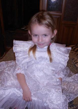 Платье снежинки на девочку нарядное1 фото