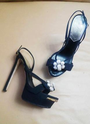 Босоножки dsquared2 оригинал