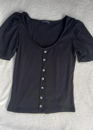 Футболка з декором