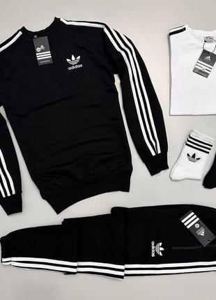 Набір adidas: світшот-штани-футболка-2пари носки2 фото