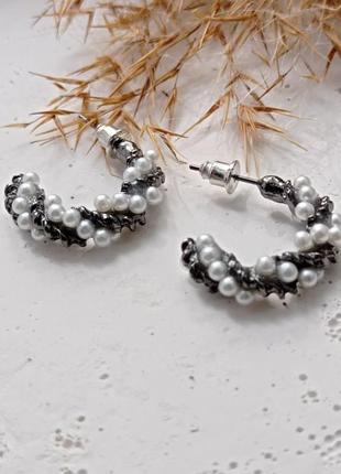 Серьги полукольца с имитацией жемчужин