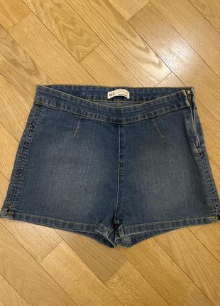 Шорти