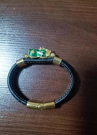 Кожаный браслет