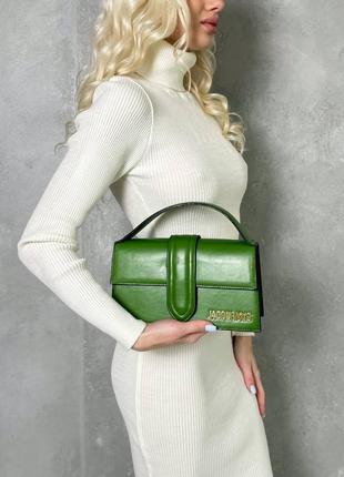Jacquemus сумка зеленая экокожа одно большое отделение подкладка текстильная есть карманчик ремешок из эко кожи, длина регулируется до 110 см8 фото