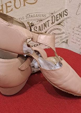 Танцевальные туфли capezio