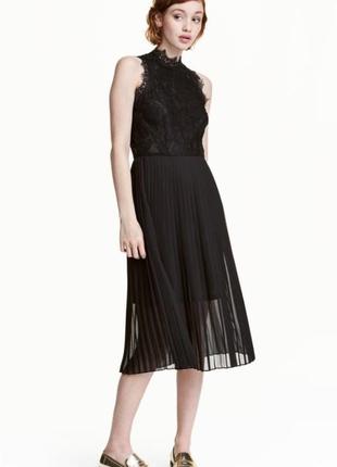 Очень красивое и нежное черное вечернее платье миди h&amp;m.1 фото