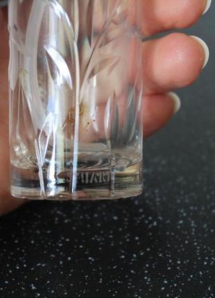 Дуже гарна багаторазова пляшечка для парфумів з розпилювачем атомайзер.є клеймо stuart.5 фото