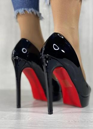 Женские лаковые туфли на шпильке yesmile2 фото