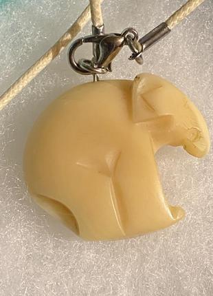 Кость. подвеска слон.5 фото