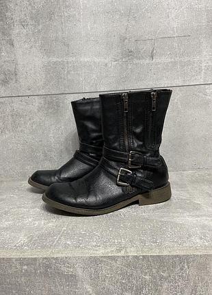 У подарунок 36,5 стан дуже хороший недоліки вказані на фото