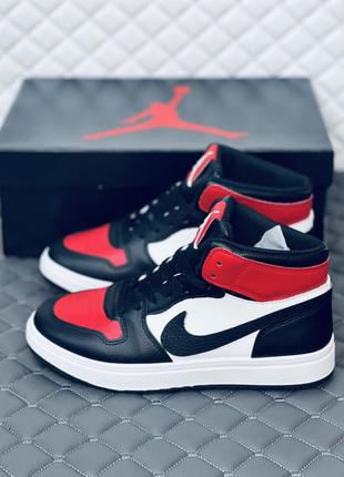 Кросівки хайтопи чоловічі nike air retro jordan 1 кросовки чоловічі найк аір ретро джордан4 фото