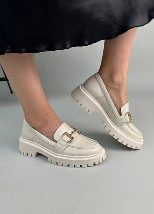 Туфлі жіночі шкіряні молочного кольору