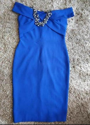 Нарядное платье